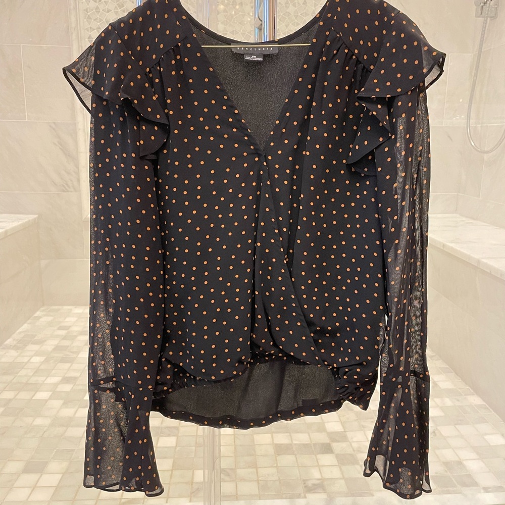 Sanctuary snap front black & tan polka dot blouse XS Bell Sleeves EUC